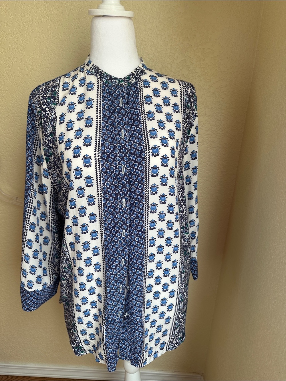 Boden Blue and White Printed Long-Sleeve Button-Down Shirt